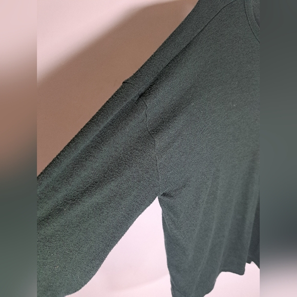 3/$15 Old Navy Green Long Sleeve Shirt - Picture 2 of 3